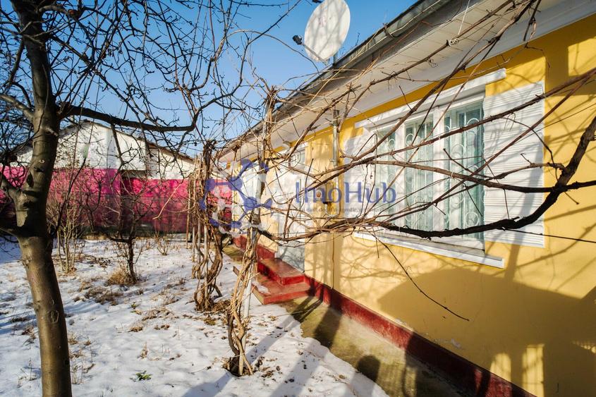 🏡 Teren 2300 mp și casă bătrânească în centrul satului Voinesti, lângă biserică - 24