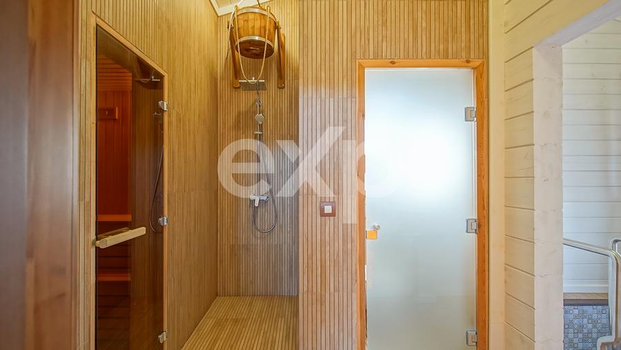 Casă din Pin Nordic Lamelar Stratificat (6 straturi) | Saună | Cramă |