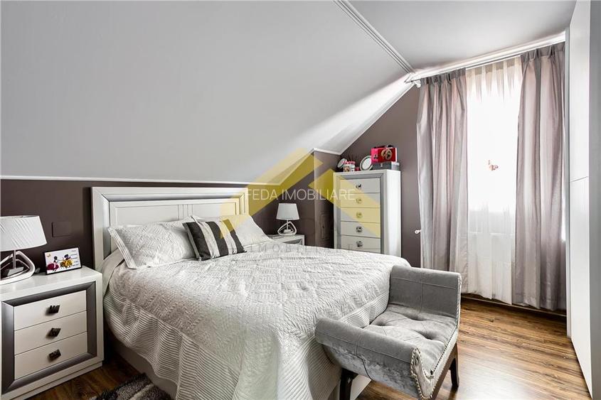 Casa noua de vanzare orasul Ineu - 6