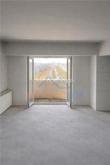 Penthouse Unirii – Rond Alba Iulia  Vedere panoramică 67 mp  3 balcoane - 3