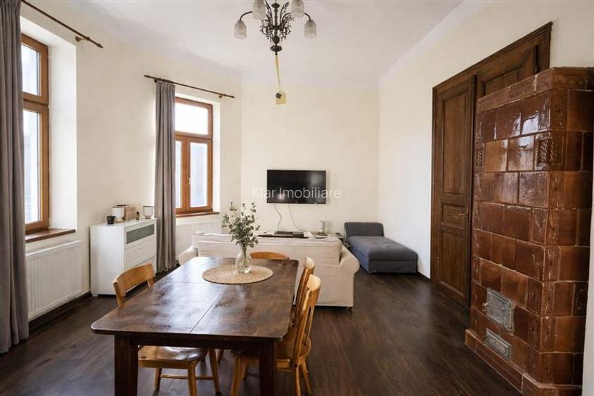 Apartament spatios cu 4 camere in inima orasului, ideal locuinta sau investitie - 4