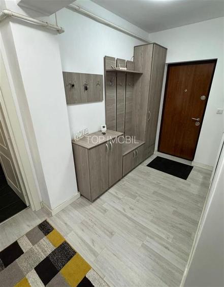 Apartament nou, 1 camera decomandat, mobilat si utilat, loc de parcare inclus, B - 4