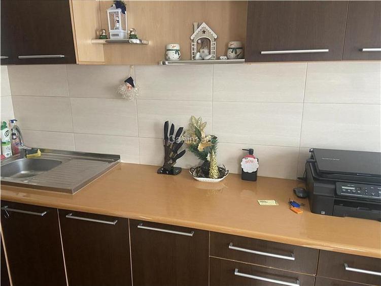 Apartament 2 camere , zona ultracentrala - Piata Moldovei , decomandat et 3 4 , - 8