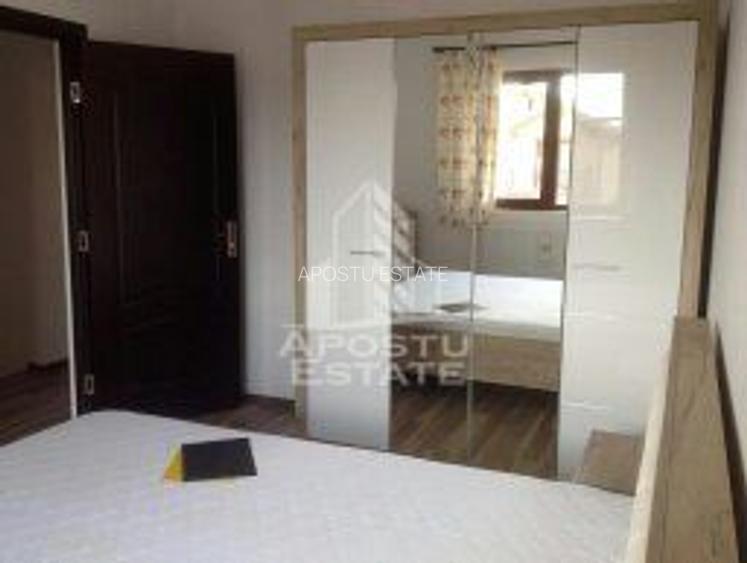 Jumatate de Duplex de inchiriat, 125 mp, curte 320 mp, Dumbravita - 2