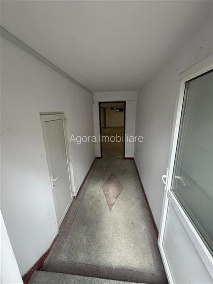 Construcție cu două camere și beci - Burdujeni - 8