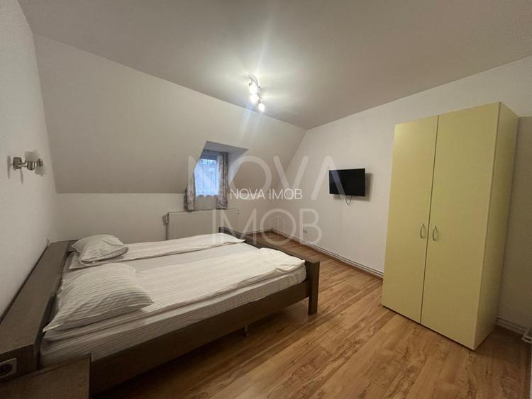 Casa de vanzare 200 mp cu spatiu comercial la parter, strada Lunga - 8