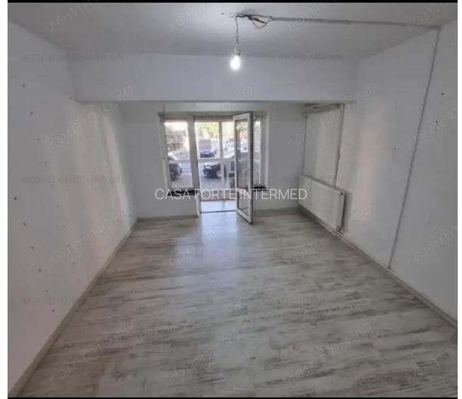 Capitol  spatiu comercial 55 mp 750 e - 2