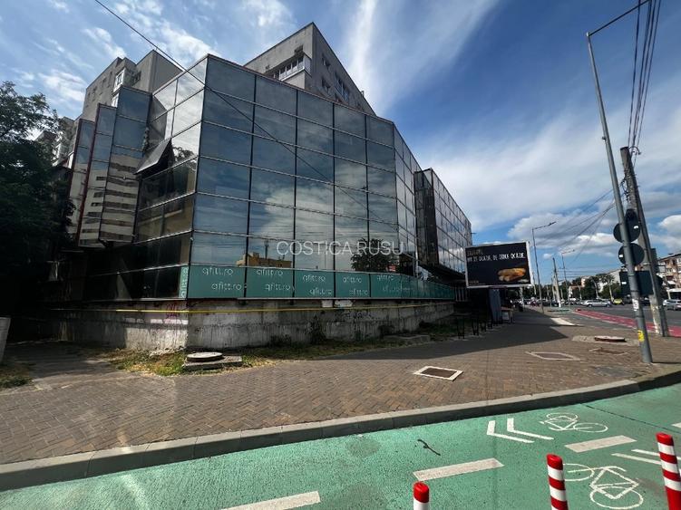 Spațiu comercial  clădire independenta  . - 9