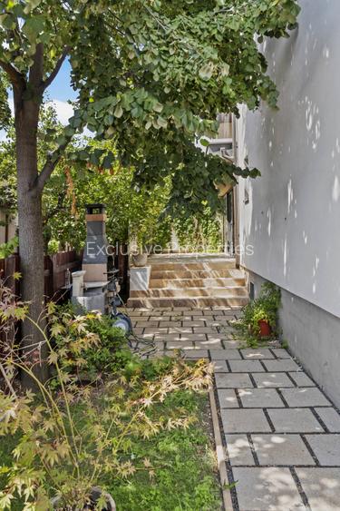 Cladire cu 5 apartamente de vanzare - 17