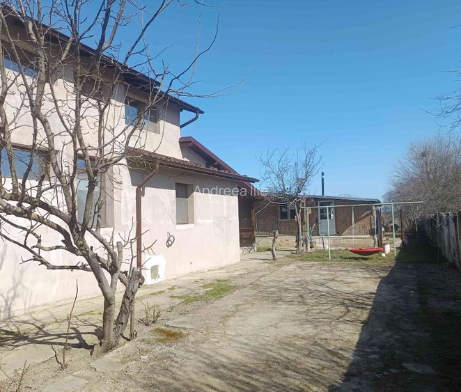 Teren parcelabil, intravilan, 6400mp cu casa renovata - ideal investitor  - 6
