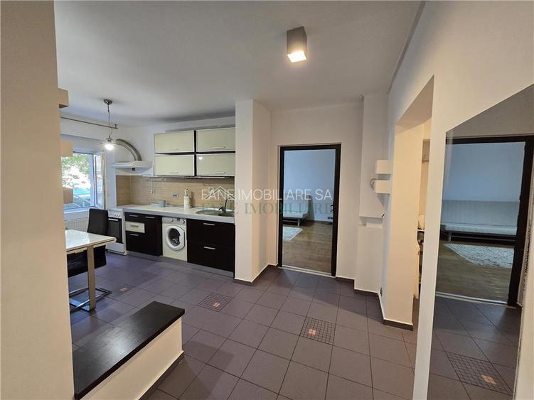 Inchiriez apartament spatios 2 camere parter Nerva Traian - 11