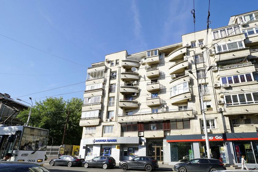 Spatiul comercial 100 mpu str.Sf Vineri colt cu B-dul Corneliu Coposu - 5