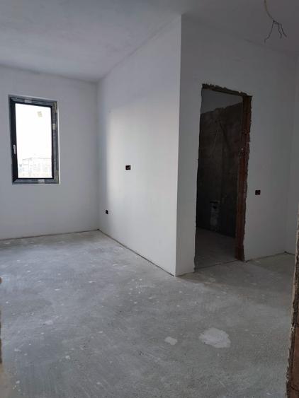 FARA COMISIOANE casa cu 4 camere 2 bai PARTER + pod placa camera teh beci terasa