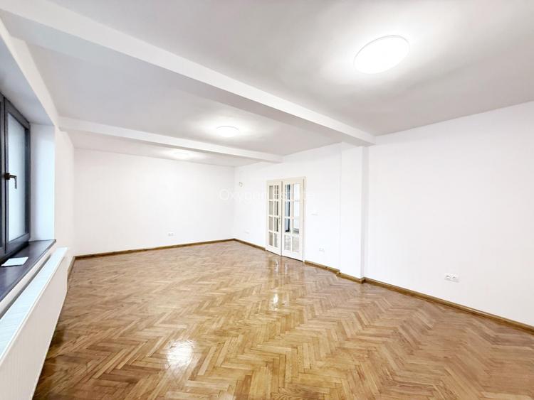 Birou situat Central la strada principala, 2 incaperi, disponibil imediat - 4