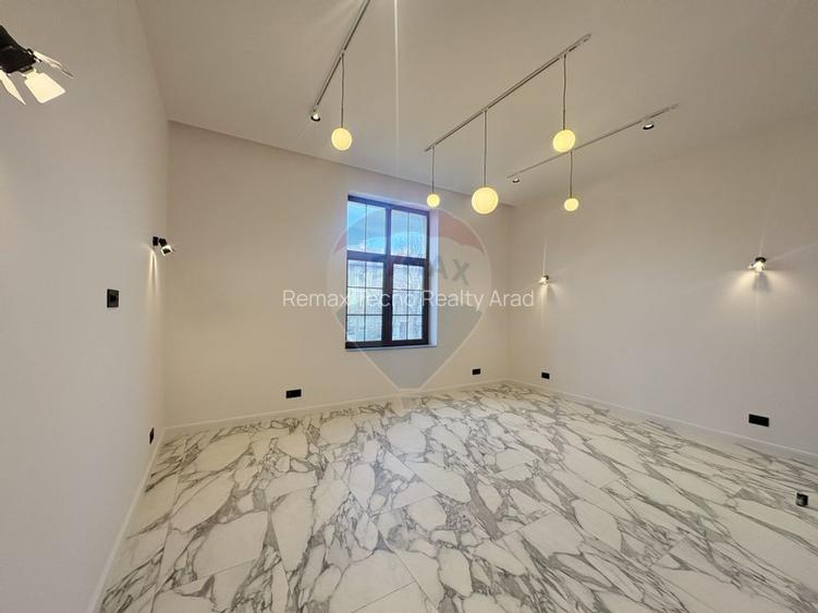 La inchiriere sp Birouri Premium 123mp Bulevardul Revolutiei etajul 1 - 4