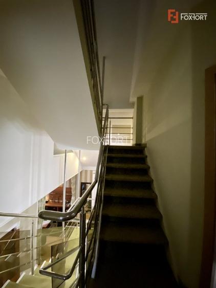 Casa cu 6 camere de vanzare in localitatea Sanandrei, zona Centrala - 43