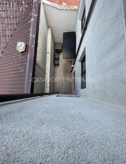 VILĂ ULTRACENTRALĂ  UNIVERSITATEA OVIDIUS  APROAPE DE MARE –  654900 euro - 9