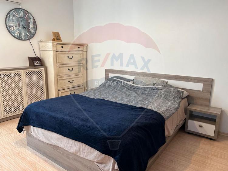 Casă / Vilă cu 4 camere de închiriat - 6