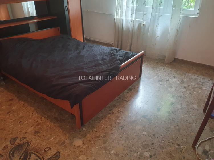 Vanzare 2 camere-2/8-decomandat-!3 Septembrie-Novaci-bl 89-reabilitat-114000 E - 7
