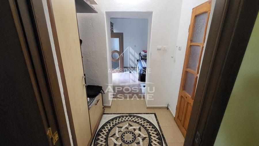 Casa individuala cu 6 camere,2 bai,teren de 1017 mp Pischia Central - 6