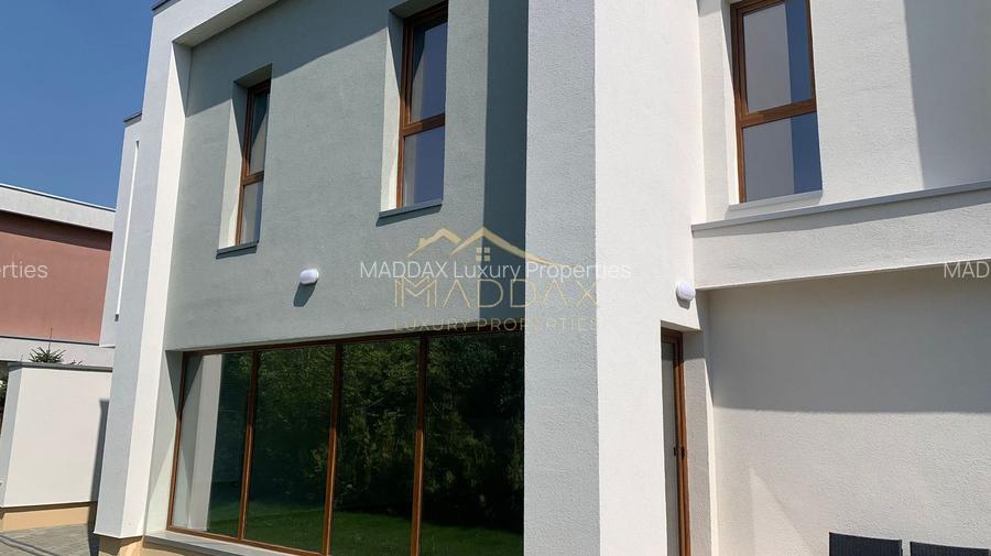 Vila cu 5 camere *200mp* + Teren *300* / 3 locuri de parcare // Pipera - 18