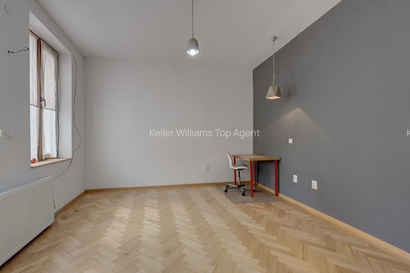 In Cartierul Evreiesc, casa 3 camere pivnita si mansarda open space. - 10