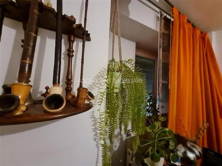 Decomandat pe 2 camere+ birou, etaj 1, Bulevardul Grivitei, Brasov - 27