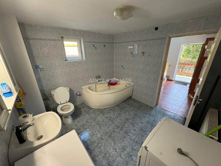 Casa in Săcele poziționată într-o zona linistita, comision 0 - 16