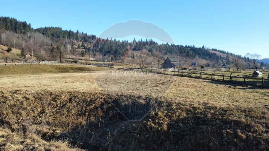 Teren de vanzare  Vatra Moldovitei BUCOVINA - 13
