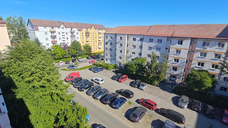Apartament cu 3 dormitoare in Sibiu zona Ciresica - 4