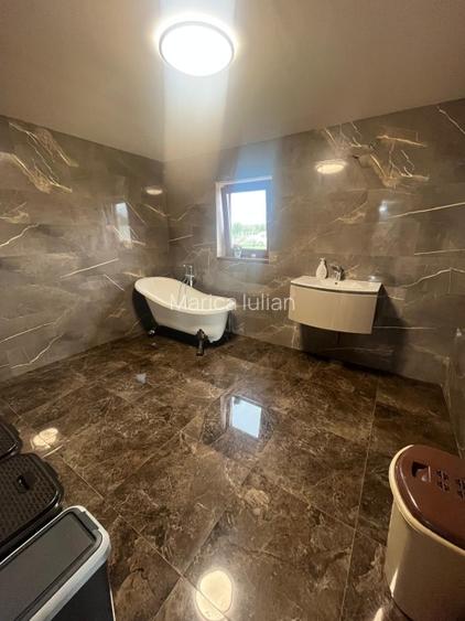 Casa cu etaj,2 terase +garaj - 3