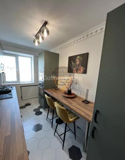 3 camere decomandat, Bd. Tomis, Zona Macu Rosu, Tomis III, etaj 10/10 lift, A/C - 9