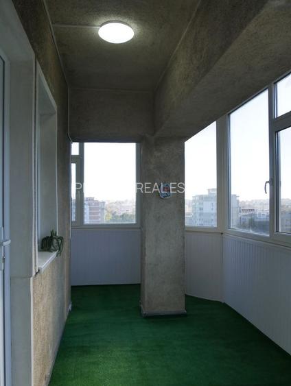 Tomis 3, apartament 3 camere decomandat, 2 bai, renovat, mobilat modern - 12