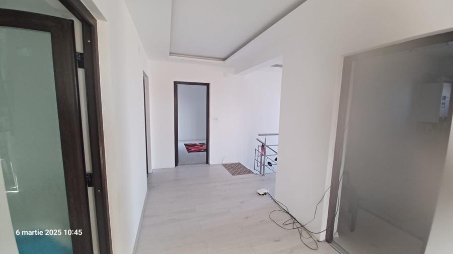 Spatiu comercial si Vila P+1 de vanzare in Comuna Cosereni, jud.Ialomita, 50 km