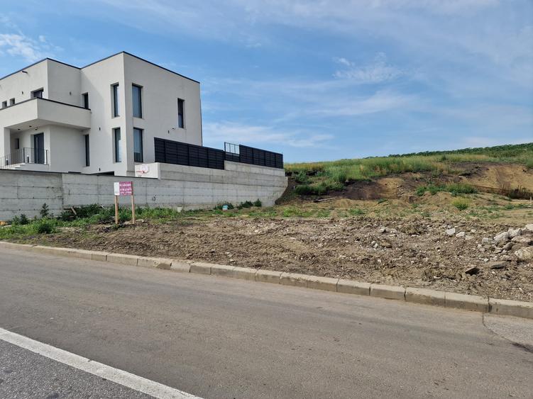 De Vanzare 500 mp Teren Intravilan -Tatarasii Noi -Suceava