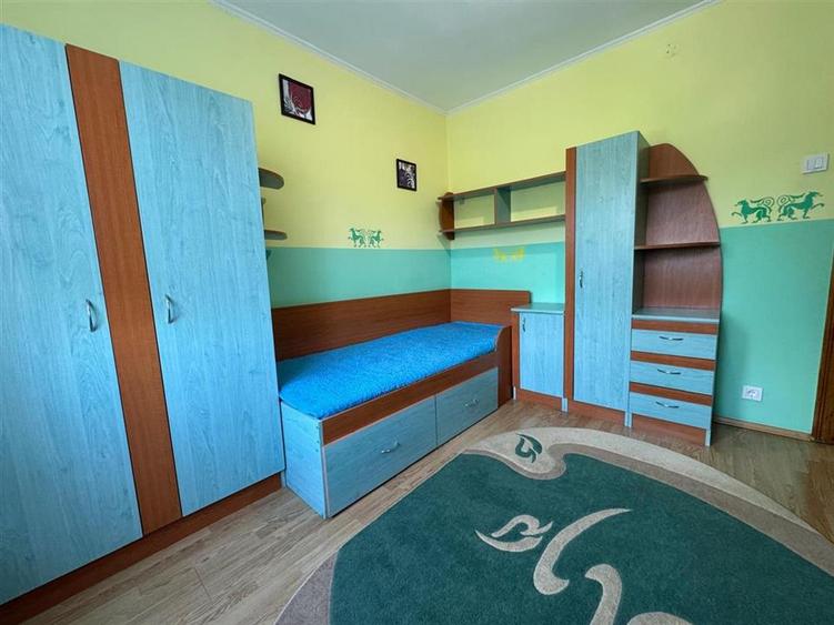 Apartament 2 camere decomandate cu balcon in Vasile Aaron