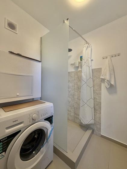 Apartament 3 camere, 2 bai, mobilat/utilat, etaj 3, zona Sagului