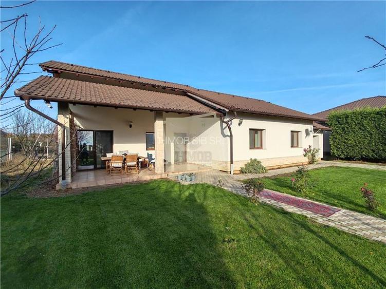 Casa moderna 3 camere 2 bai teren 790mp zona Cetate - 21