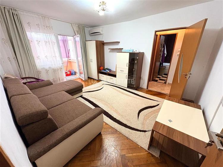 2 camere, centrala proprie, etaj 3 - 2