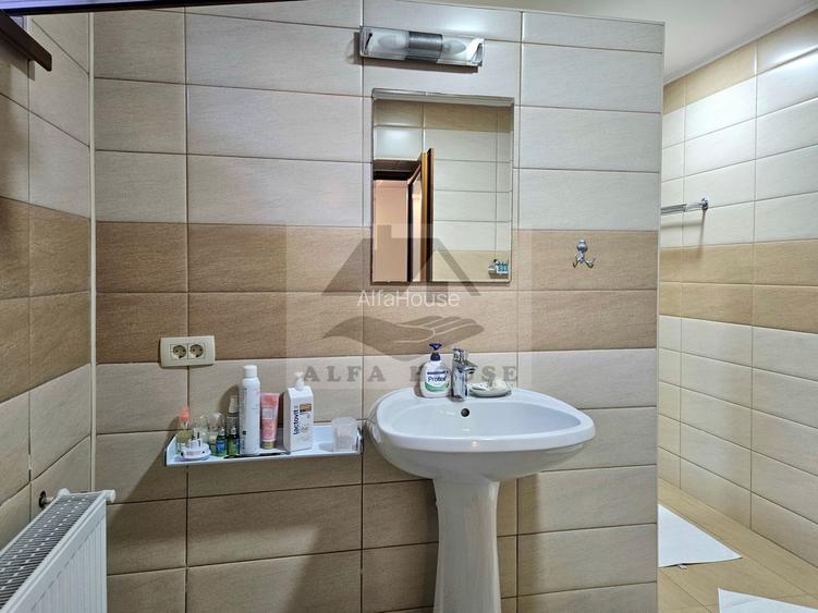 Casă plus Spațiu comercial 741 mp, Teren 906 mp Brasov - zona Blumana - 24