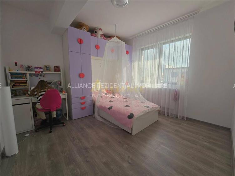 MOBILATA SI UTILATA- 4 camere- 2 bai - pod- beci - 145.000eur - 7