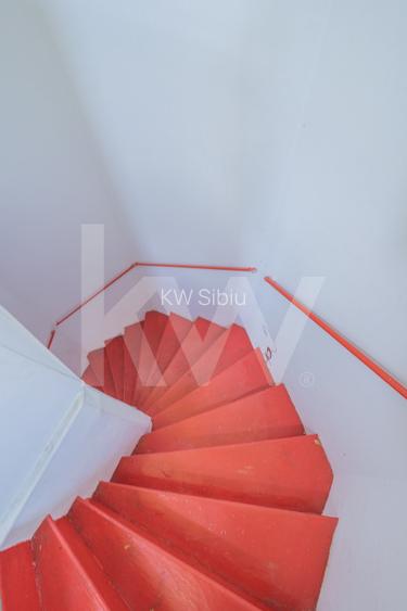 Apartament cu priveliste superba in zona centrala! - 2