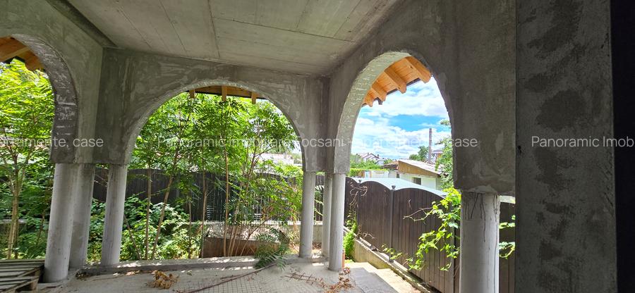 Vila de vanzare Focsani la gri, tip brancovenesc . - 23