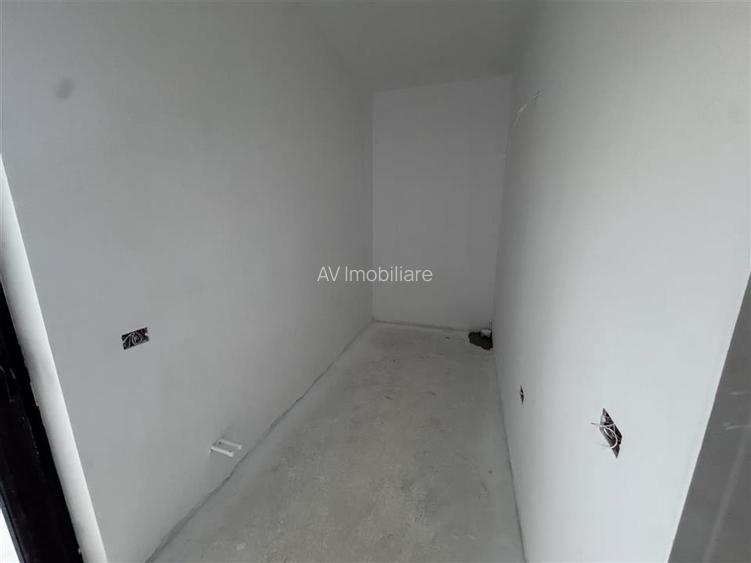 VILA DE VANZARE LA CHEIE TOATE UTILITATILE -CIOROGARLA DARVARI - 20