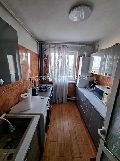 Doraly mall-apartament 2 camere decomandat cu gaze - 6