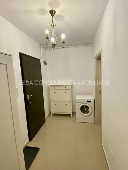 Garsonieră Exigent Plaza – etaj 1, vedere Parcul Liniei, 10 min Metrou - 5