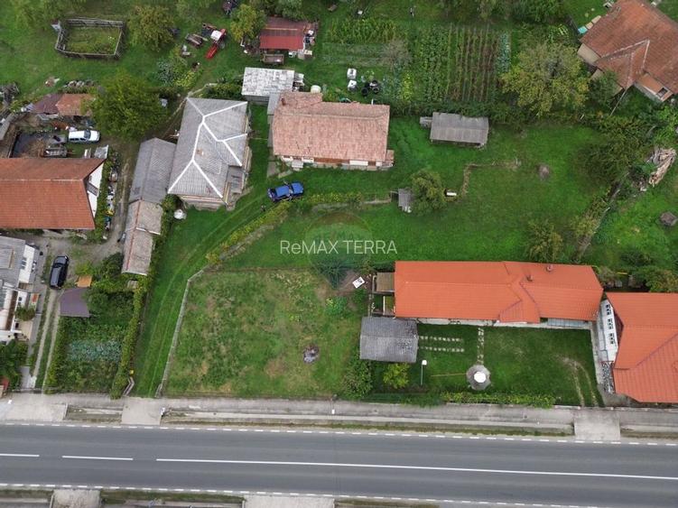Casă din caramida cu 4 camere de vânzare in Bucumi MM langa DN - 8