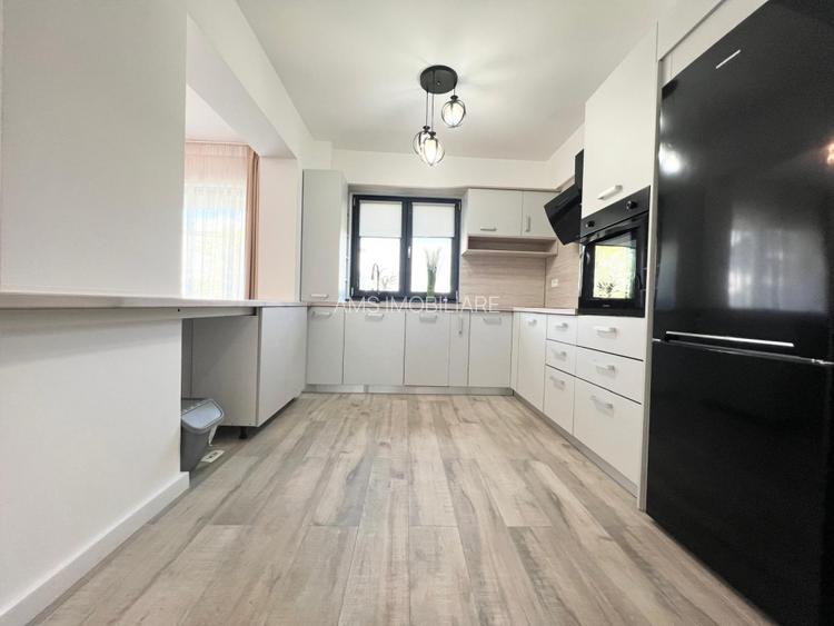 DEOSEBIT / SPATII GENEROASE / POSIBILITATE LOC PARCARE - 3