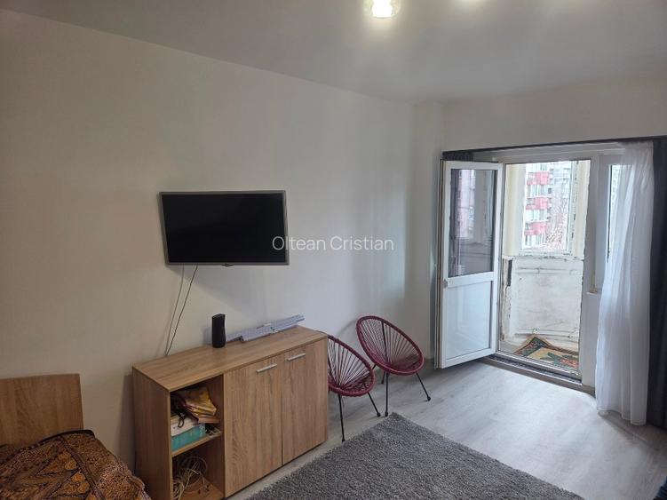 Garsoniera spatioasa, Prosper 13 Septembrie - Sebastian - 5