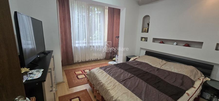 Apartament 3 Camere Et.2/4 De Vanzare, Str Magurei, Zona Dambu - 3